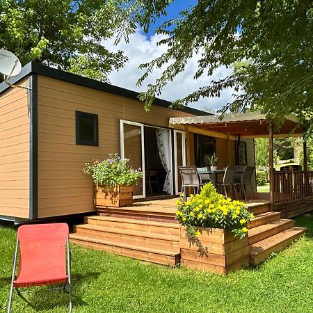 Camping 3 Etoiles - Piscine Chauffee - Vue Montagne سانت-غيرونز المظهر الخارجي الصورة