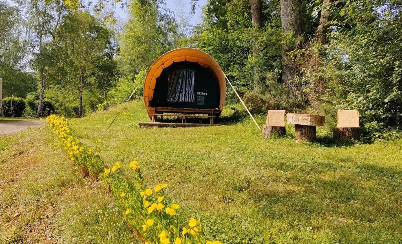Camping 3 Etoiles - Piscine Chauffee - Vue Montagne سانت-غيرونز المظهر الخارجي الصورة